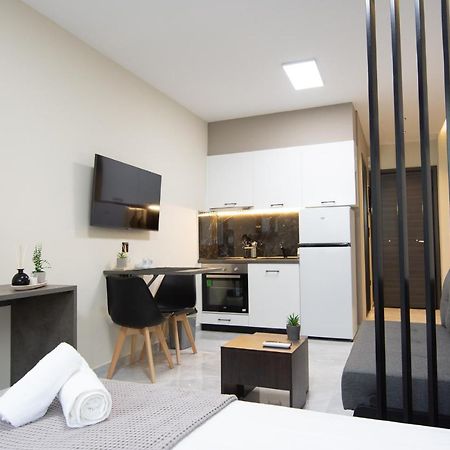 Skg Luxury Apartment Солун Екстериор снимка