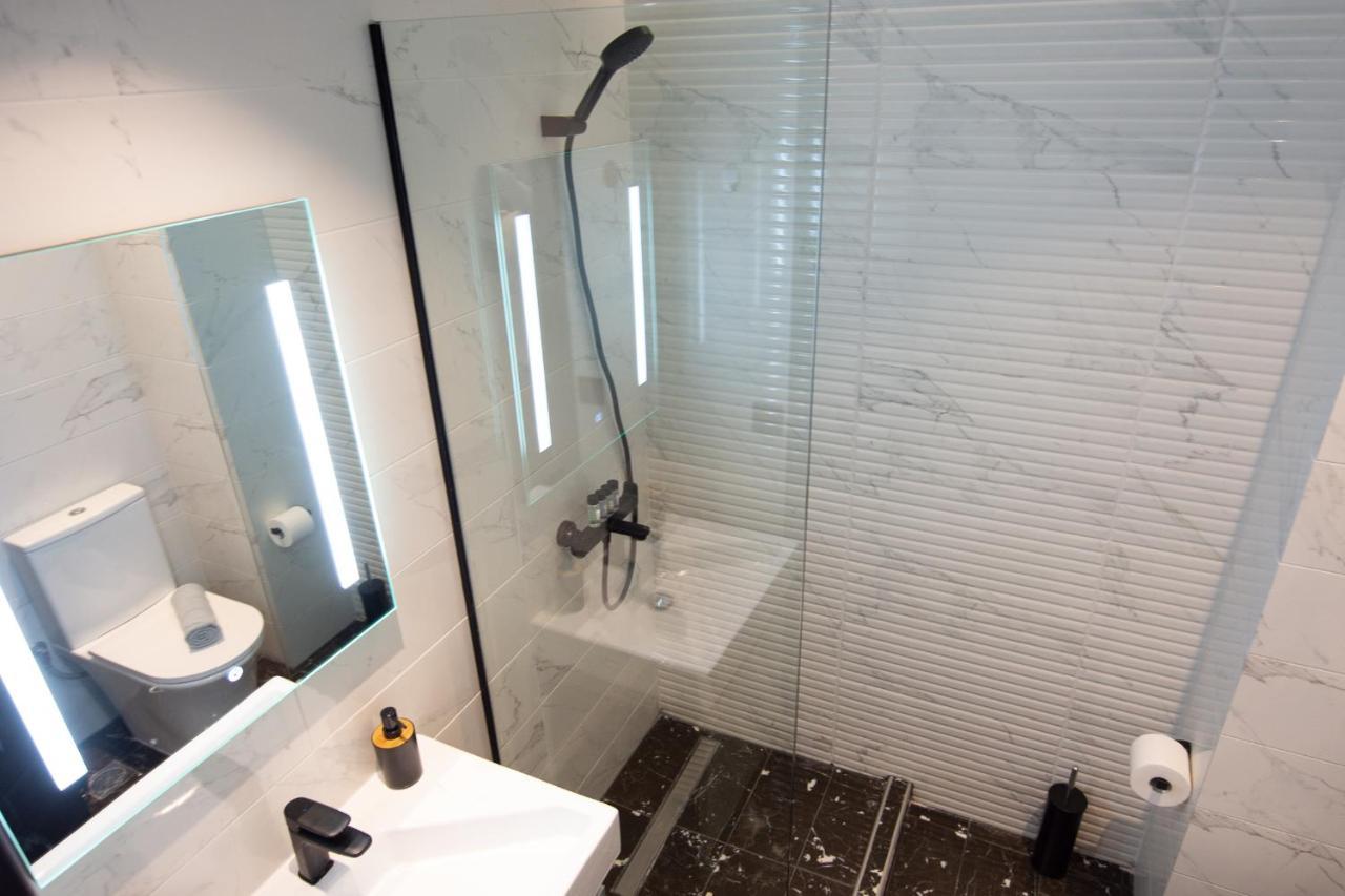 Skg Luxury Apartment Солун Екстериор снимка