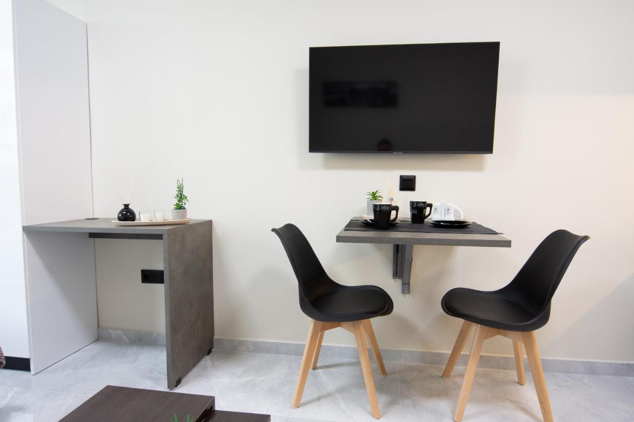 Skg Luxury Apartment Солун Екстериор снимка
