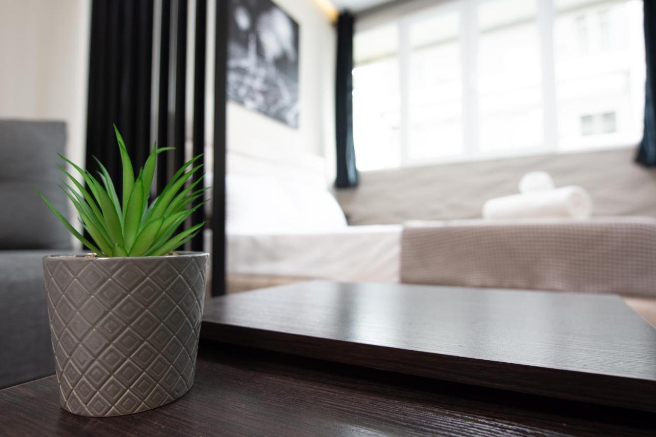 Skg Luxury Apartment Солун Екстериор снимка